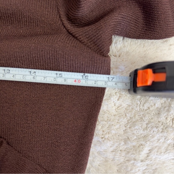 St. John Collection By Marie Gray, Size 4 Vintage Brown Knit Ruffle Top Sweater - Picture 6 of 9